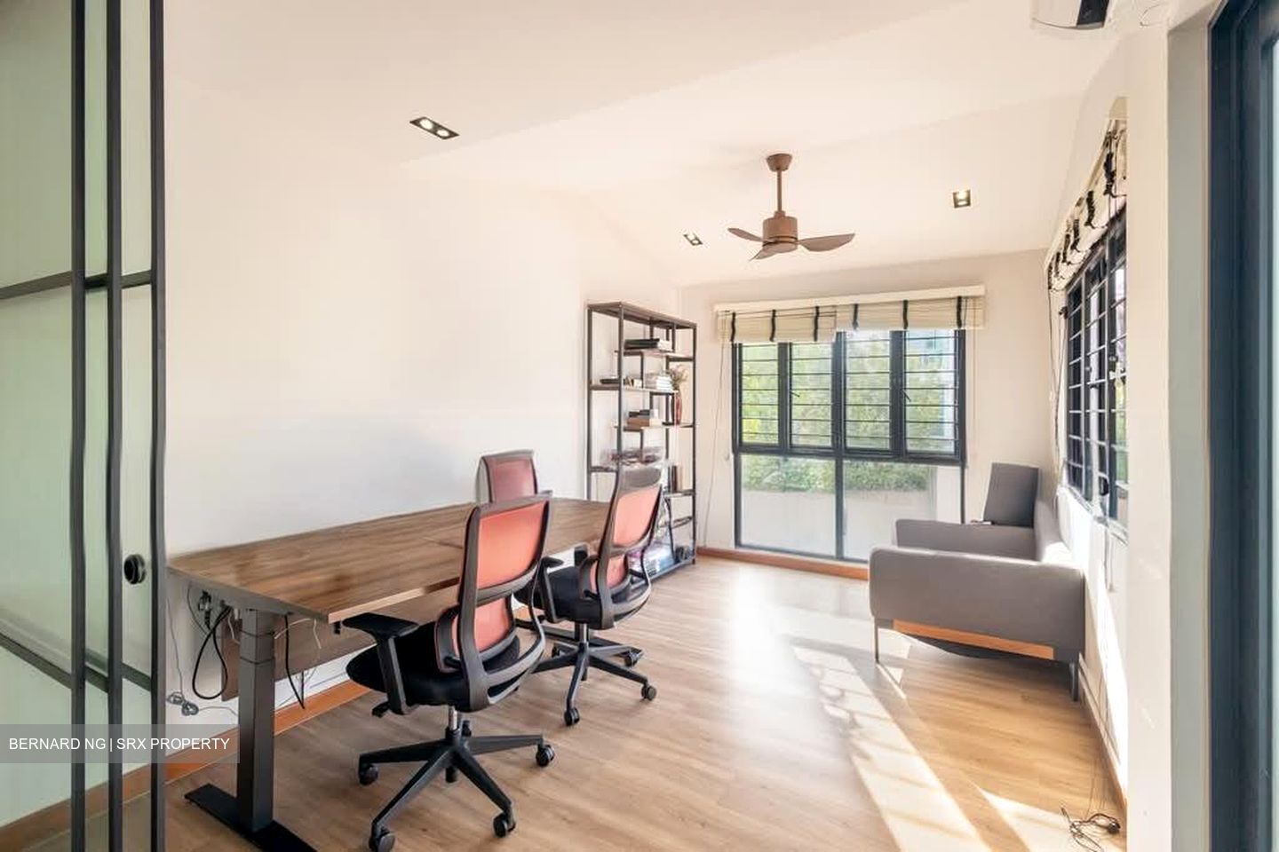 Paya Lebar Gardens (D19), Terrace #589444201